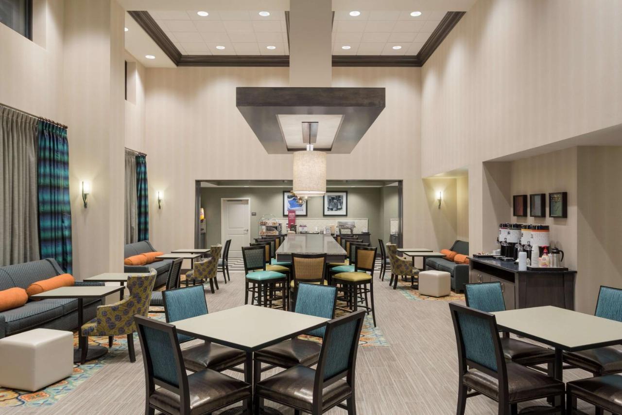Hampton Inn & Suites West Des Moines Mill Civic Exterior foto